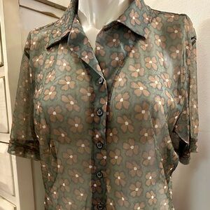 Silvertab Vintage Floral Button-Down Sheer Blouse Green with Flowers
